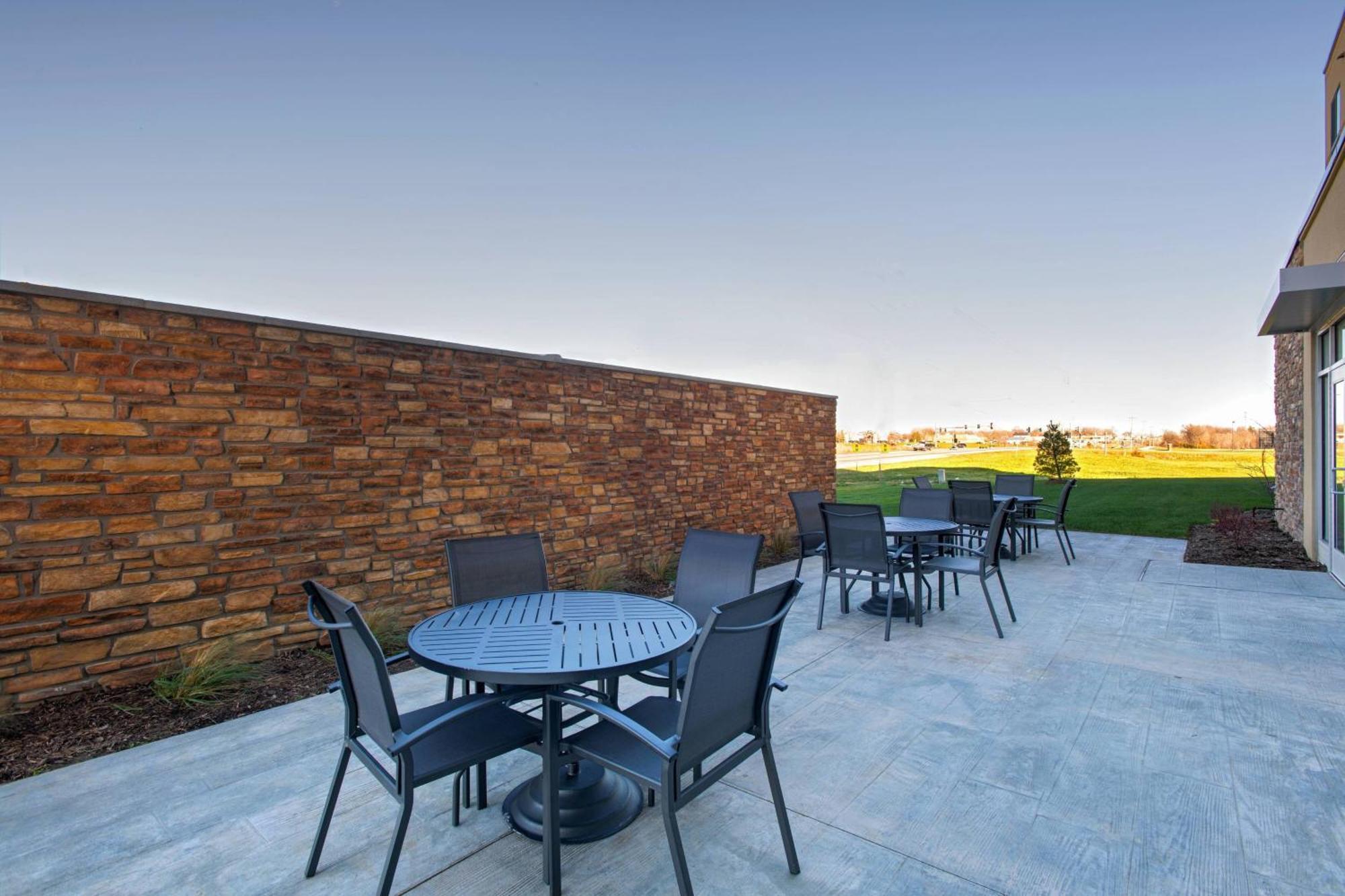 Fairfield Inn & Suites By Marriott Oskaloosa Esterno foto