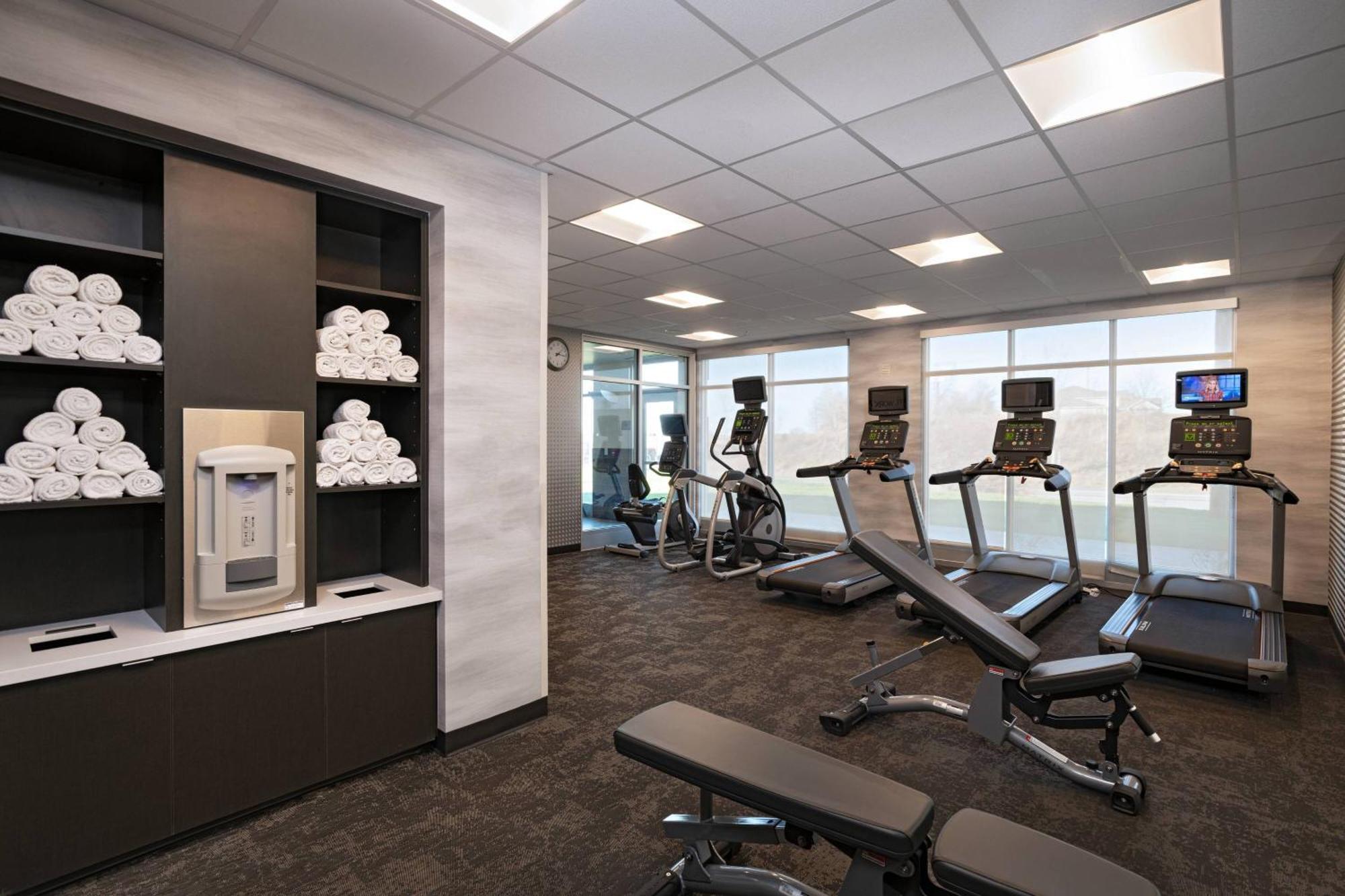 Fairfield Inn & Suites By Marriott Oskaloosa Esterno foto